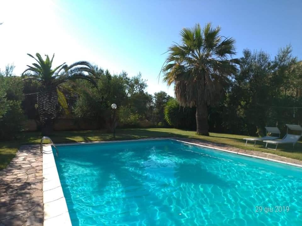 Bed and Breakfast La Ginestra Trani Exterior foto