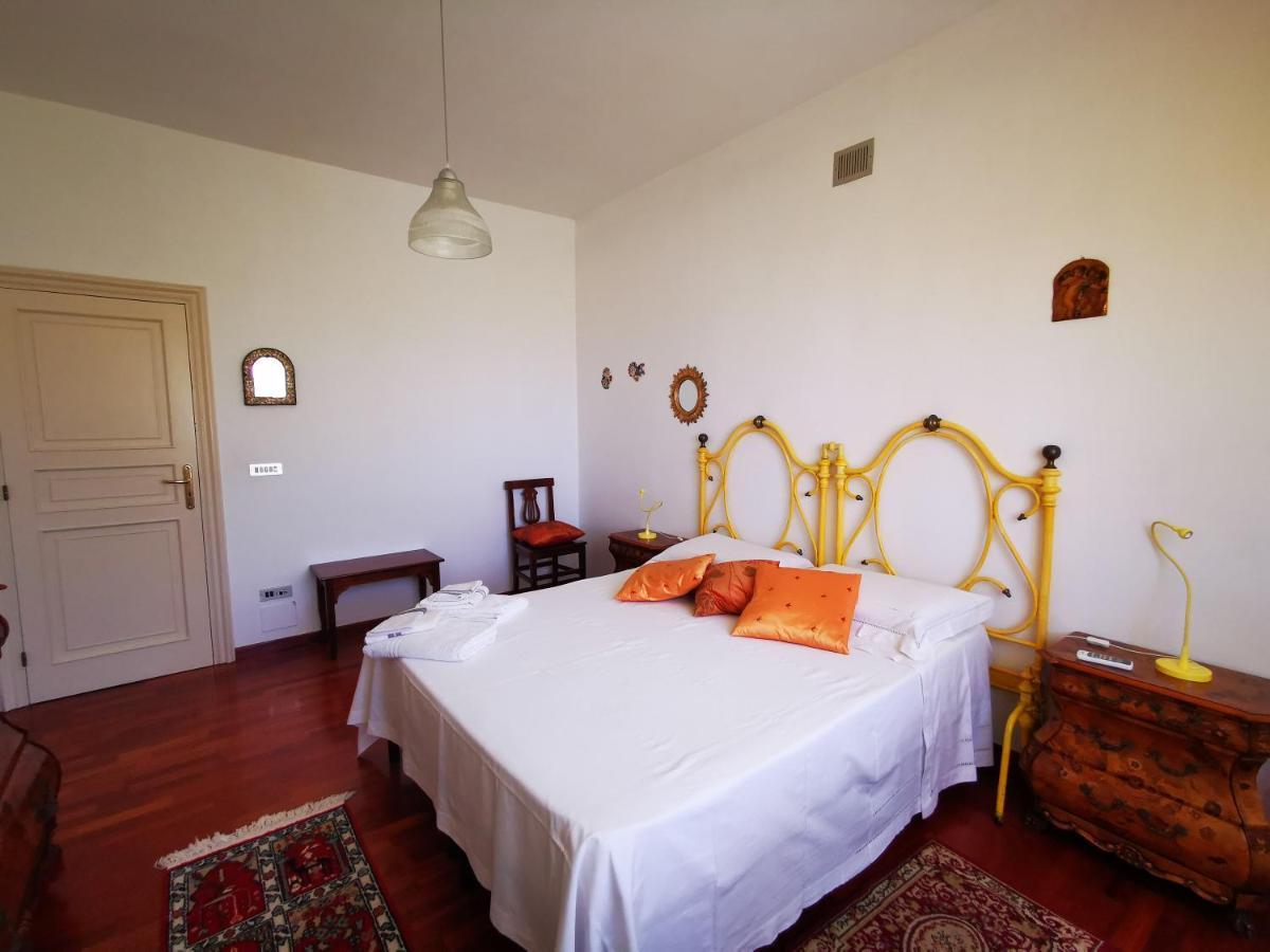 Bed and Breakfast La Ginestra Trani Exterior foto
